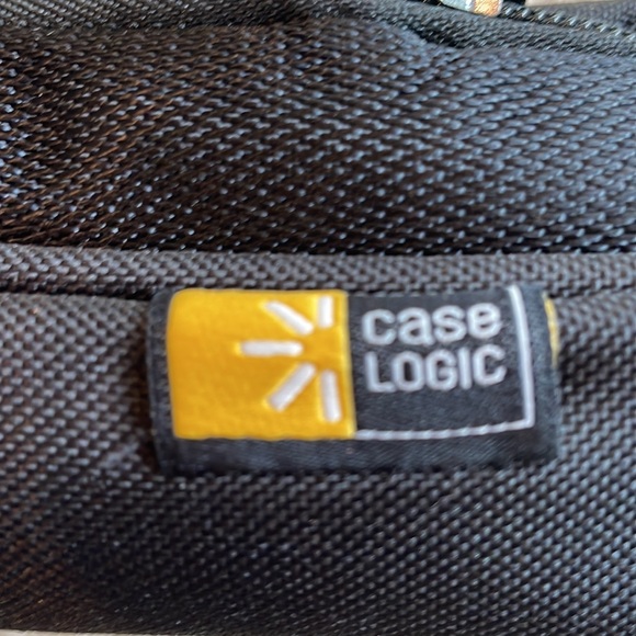 New! Case Logic laptop case 15 inch - Picture 14 of 15